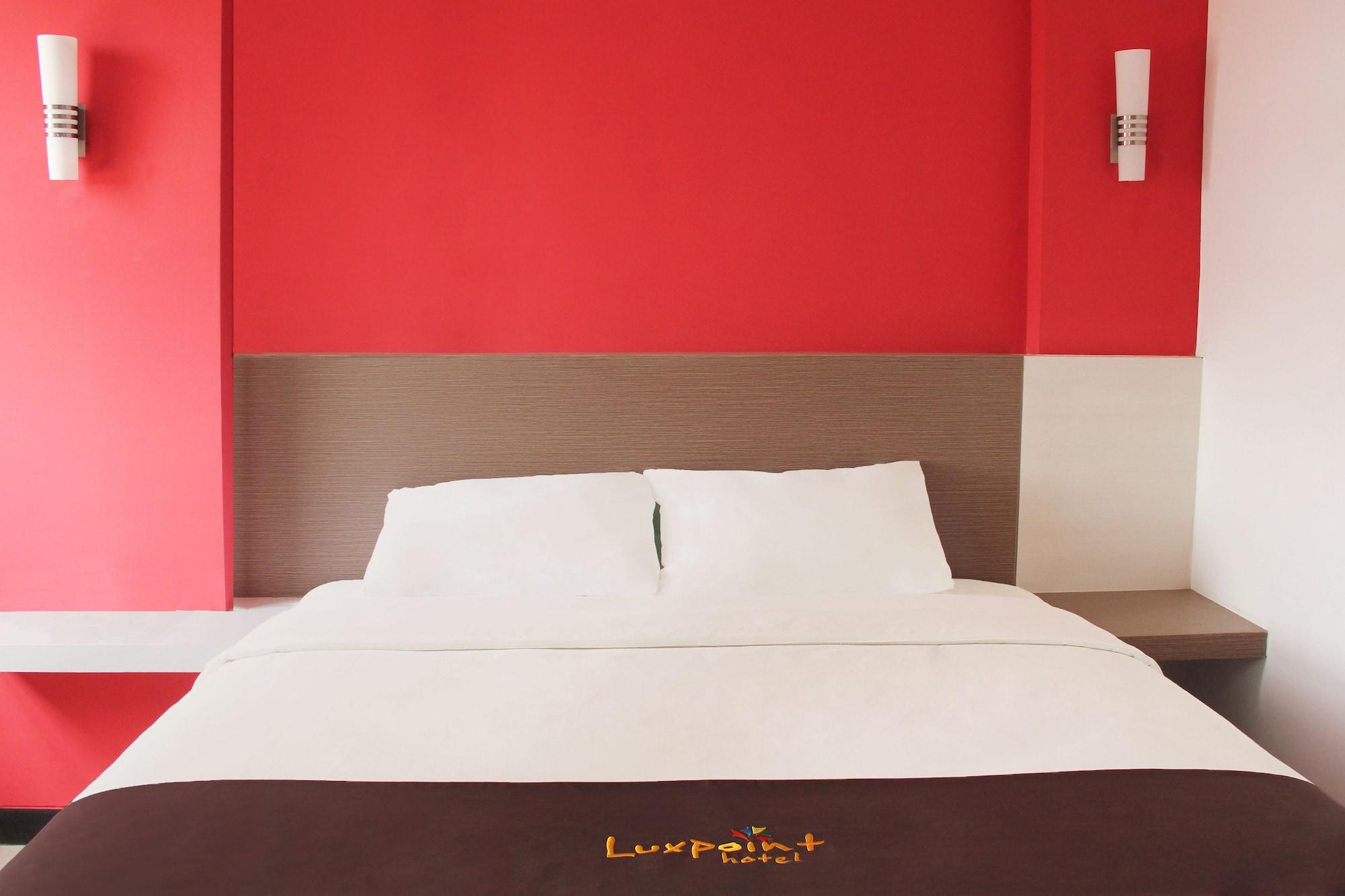 Luxpoint Hotel Baratajaya Surabaya Dış mekan fotoğraf