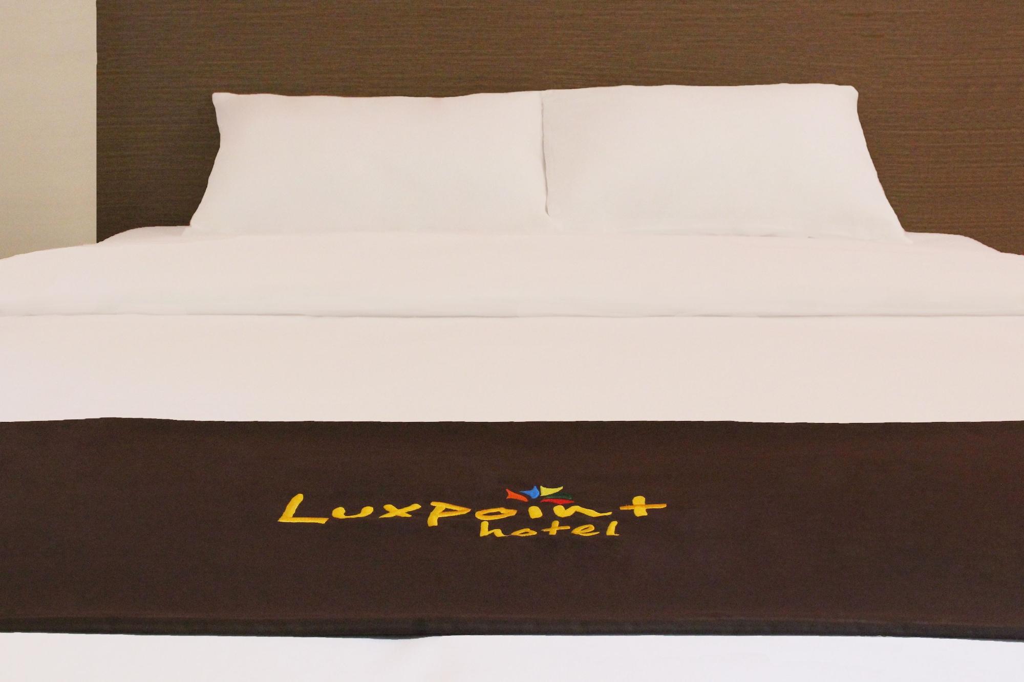 Luxpoint Hotel Baratajaya Surabaya Dış mekan fotoğraf