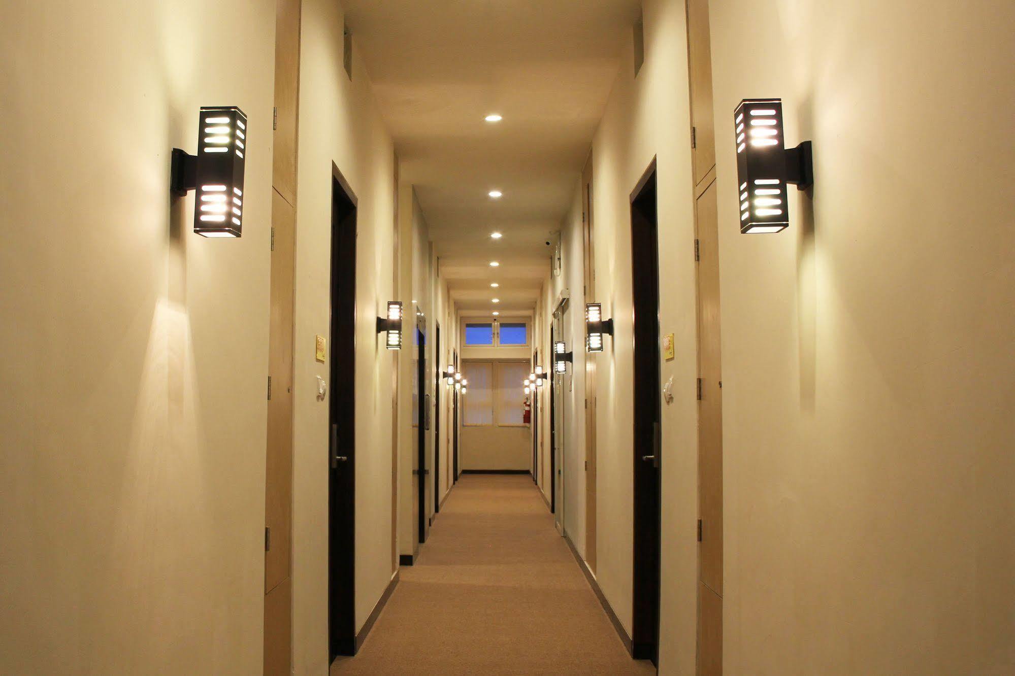 Luxpoint Hotel Baratajaya Surabaya Dış mekan fotoğraf